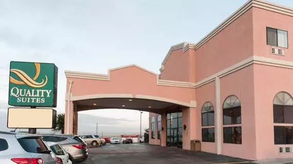 Quality Suites Albuquerque | New Mexico - Albuquerque (ve civarı) - Albuquerque