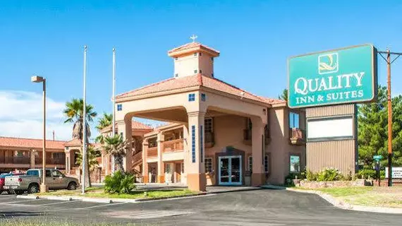 Quality Inn & Suites Las Cruces | New Mexico - Las Cruces (ve civarı) - Las Cruces