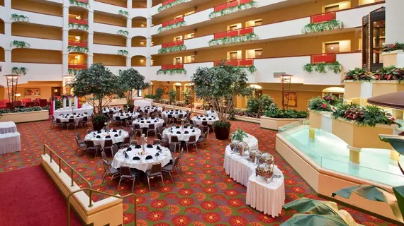 Holiday Inn and Suites Springfield I44 | Missouri - Springfield (ve civarı) - Springfield