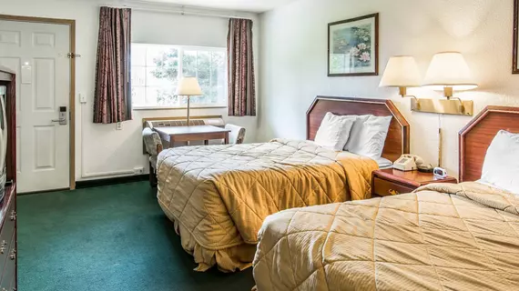 Econo Lodge & Suites Spokane | Washington - Spokane (ve civarı) - Spokane