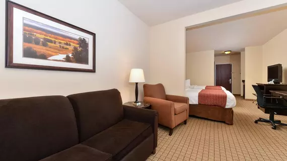 Quality Inn & Suites | Oklahoma - Oklahoma City (ve civarı) - Norman