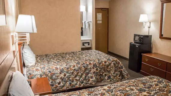 Econo Lodge Kent | Ohio - Summit İlçesi - Akron (ve civarı) - Kent