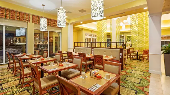 Hilton Garden Inn Myrtle Beach/Coastal Grand Mall | Güney Karolayna - Myrtle Plajı (ve civarı) - Myrtle Beach