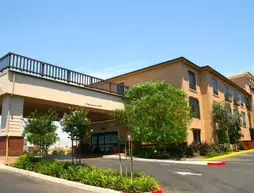 Hampton Inn Norco/Corona | Kaliforniya - Riverside County - Riverside (ve civarı) - Norco