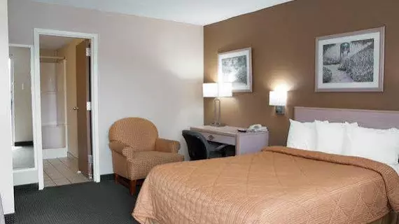 Quality Inn Near Six Flags St. Louis | Missouri - St. Louis (ve civarı) - Pacific