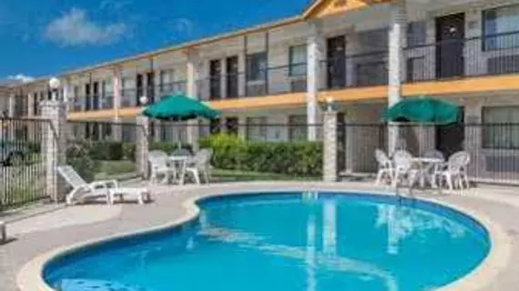 Days Inn San Antonio | Teksas - San Antonio (ve civarı) - San Antonio - Kuzey San Antonio - SAT Havalimanı