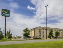 Quality Inn & Suites | Wisconsin - Eau Claire (ve civarı) - Menomonie