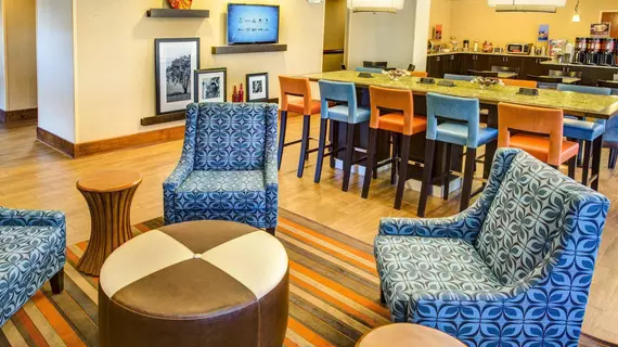 Hampton Inn Gaffney | Güney Karolayna - Greenville - Spartanburg (ve civarı) - Gaffney