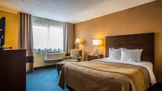 Comfort Inn & Suites at Maplewood | Vermont - Stowe (ve civarı) - Montpelier - Berlin