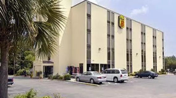 Super 8 Market Common | Güney Karolayna - Myrtle Plajı (ve civarı) - Myrtle Beach