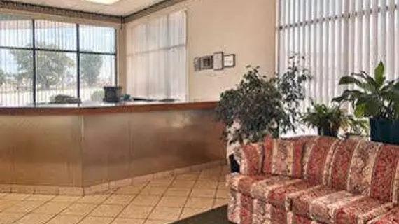 Days Inn Waynesboro | Virginia - Staunton (ve civarı) - Waynesboro