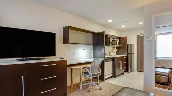 Home2 Suites by Hilton Irving/DFW Airport North | Teksas - Dallas (ve civarı) - Irving