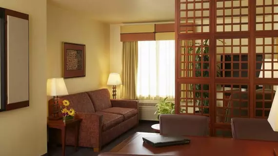 Larkspur Landing Hillsboro-An All-Suite Hotel | Oregon - Portland (ve civarı) - Hillsboro