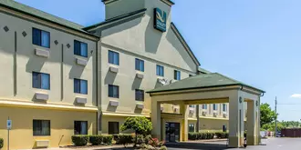 Quality Inn & Suites La Vergne