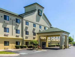 Quality Inn & Suites La Vergne | Tennessee - Nashville-Davidson - Nashville (ve civarı) - La Vergne