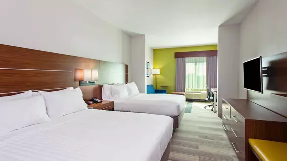 Holiday Inn Express & Suites Houston SW - Medical Ctr Area | Teksas - Houston (ve civarı) - Houston