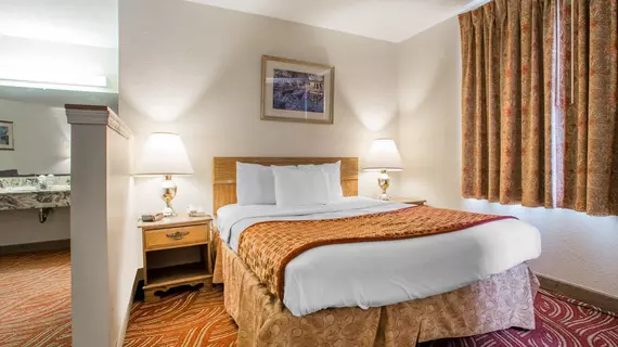 Econo Lodge Inn & Suites Stevens Point | Wisconsin - Stevens Point (ve civarı) - Stevens Point