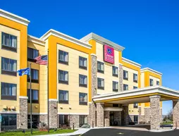 Comfort Suites Oshkosh | Wisconsin - Oshkosh