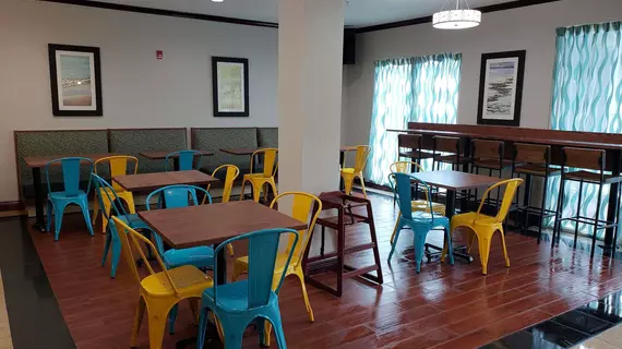 Best Western Plus Blue Angel Inn | Florida - Pensacola (ve civarı) - Pensacola