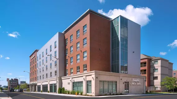 Hampton Inn and Suites Worcester | Massachusetts - Worcester (ve civarı) - Worcester