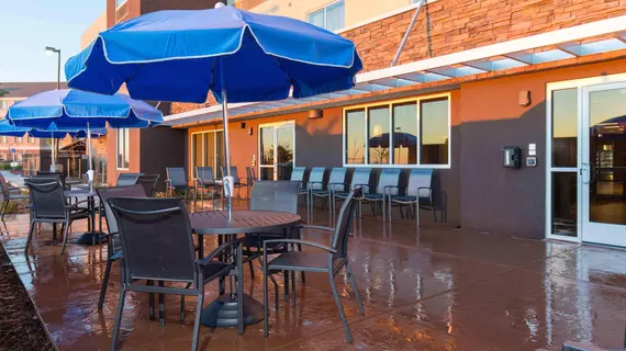 Fairfield Inn and Suites by Marriott Sacramento Folsom | Kaliforniya - Sacramento (ve civarı) - Folsom