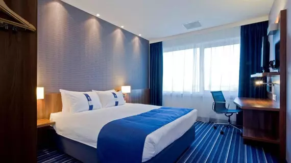 Holiday Inn Express Toulon - Sainte-Musse | Provence - Alpes - Cote d'Azur - Var - Toulon - Hyeres (ve civarı) - Toulon