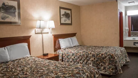 Econo Lodge Kent | Ohio - Summit İlçesi - Akron (ve civarı) - Kent