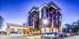 Holiday Inn Express & Suites Cleveland West - Westlake