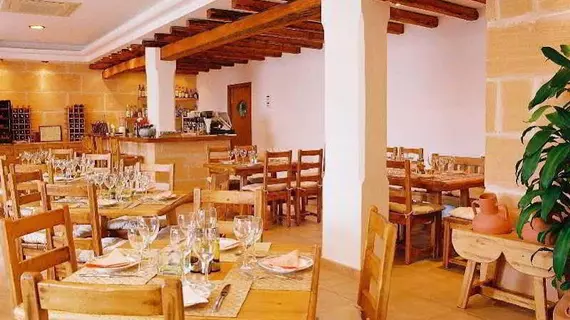 Hostal Rosalia | Balearic Adaları - İbiza Adası - Sant Antoni de Portmany