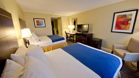 Holiday Inn Express and Suites Merrimack | New Hampshire - Manchester (ve civarı) - Merrimack