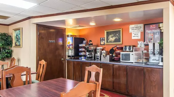 Econo Lodge Cleveland | Tennessee - Chattanooga (ve civarı) - Cleveland