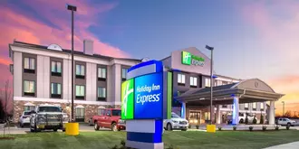 Holiday Inn Express Hutchinson