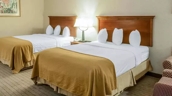 Quality Inn & Suites Grants | New Mexico - Grants (ve civarı) - Grants