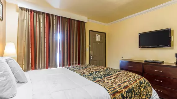 Rodeway Inn & Suites Oakland | Kaliforniya - Oakland (ve civarı) - Oakland