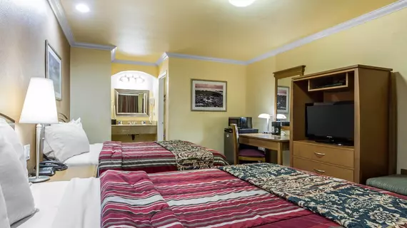 Rodeway Inn & Suites Oakland | Kaliforniya - Oakland (ve civarı) - Oakland