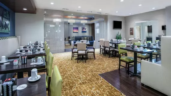 Holiday Inn Hotel Bedford DFW Airport Area | Teksas - Dallas (ve civarı) - Bedford