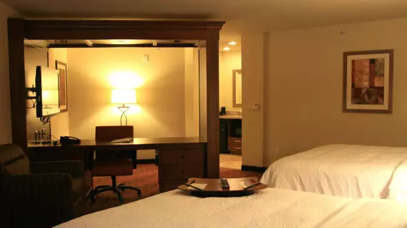 Hampton Inn and Suites Seattle - Airport / 28th Avenue | Washington - Seattle (ve dolayları) - SeaTac