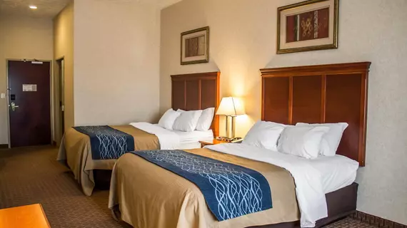 Comfort Inn & Suites Kent | Ohio - Summit İlçesi - Akron (ve civarı) - Kent