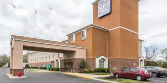 SLEEP INN & SUITES