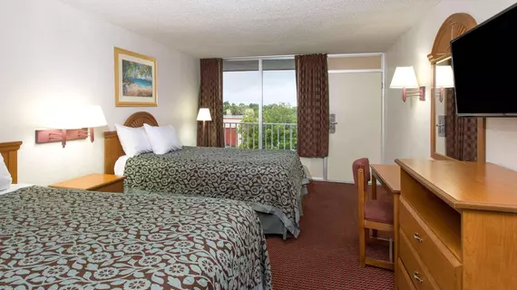 Days Inn Fort Myers South/Airport | Florida - Fort Myers (ve civarı) - Fort Myers