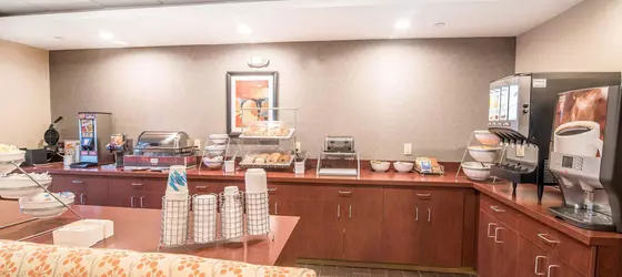 COMFORT INN BRATTLEBORO | Vermont - Windham County - Brattleboro