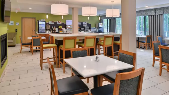 Holiday Inn Express & Suites West Ocean City | Maryland - Ocean City (ve civarı) - Ocean City - West Ocean City