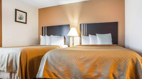 Quality Suites Milwaukee Airport | Wisconsin - Milwaukee (ve civarı) - Milwaukee