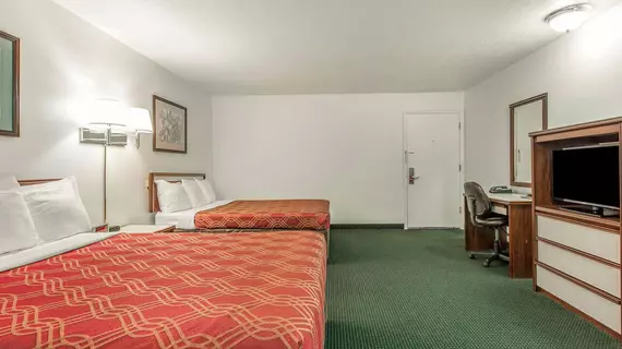 Econo Lodge | Oregon - Oregon Coast - Newport