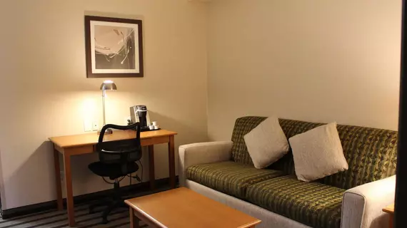 Best Western PLUS King George Inn & Suites | Britanya Kolombiyası - Vancouver (ve civarı) - Surrey