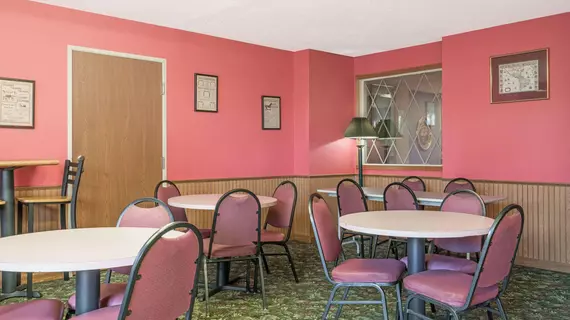 Days Inn Eau Claire West | Wisconsin - Eau Claire (ve civarı) - Eau Claire