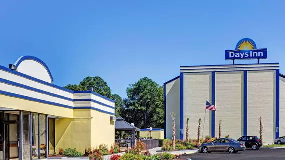 DAYS INN NORFOLK MILITARY CIRC | Virginia - Norfolk - Virginia Beach (ve civarı) - Norfolk