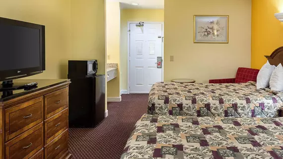 Econo Lodge Benns Church- Smithfield | Virginia - Norfolk - Virginia Beach (ve civarı) - Smithfield