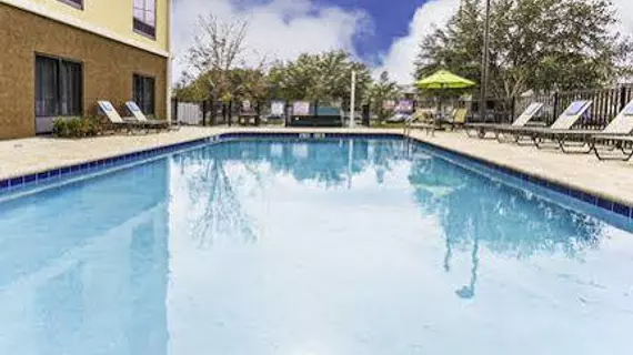 Holiday Inn Express Hotel & Suites Orlando East-UCF Area | Florida - Orlando (ve civarı) - Orlando