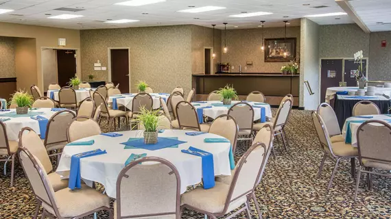 Quality Inn & Suites Conference Center Clarkston | Washington - Pullman (ve civarı) - Clarkston